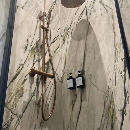 Spacieux Confort Cite Imperiale Διαμέρισμα *